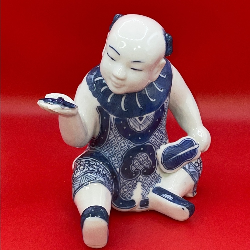 Vintage 1950s Porcelain Chinese Boy with Dove Figurine.